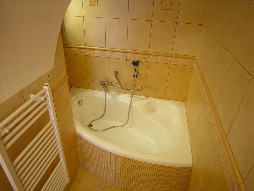 Penzion Kulisek Znojmo Kamer foto