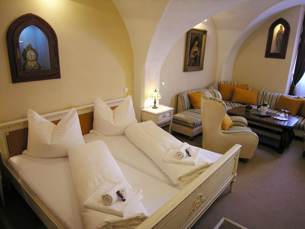 Penzion Kulisek Znojmo Kamer foto